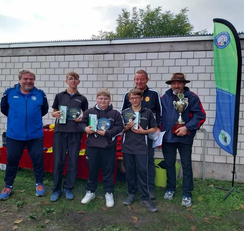 Meister der Jugendliga überregional 2025 PC Oberhoffen/FR mit Freddy Gaule, Anthony Mietle Rufra Ewenn und Hugo Streifer