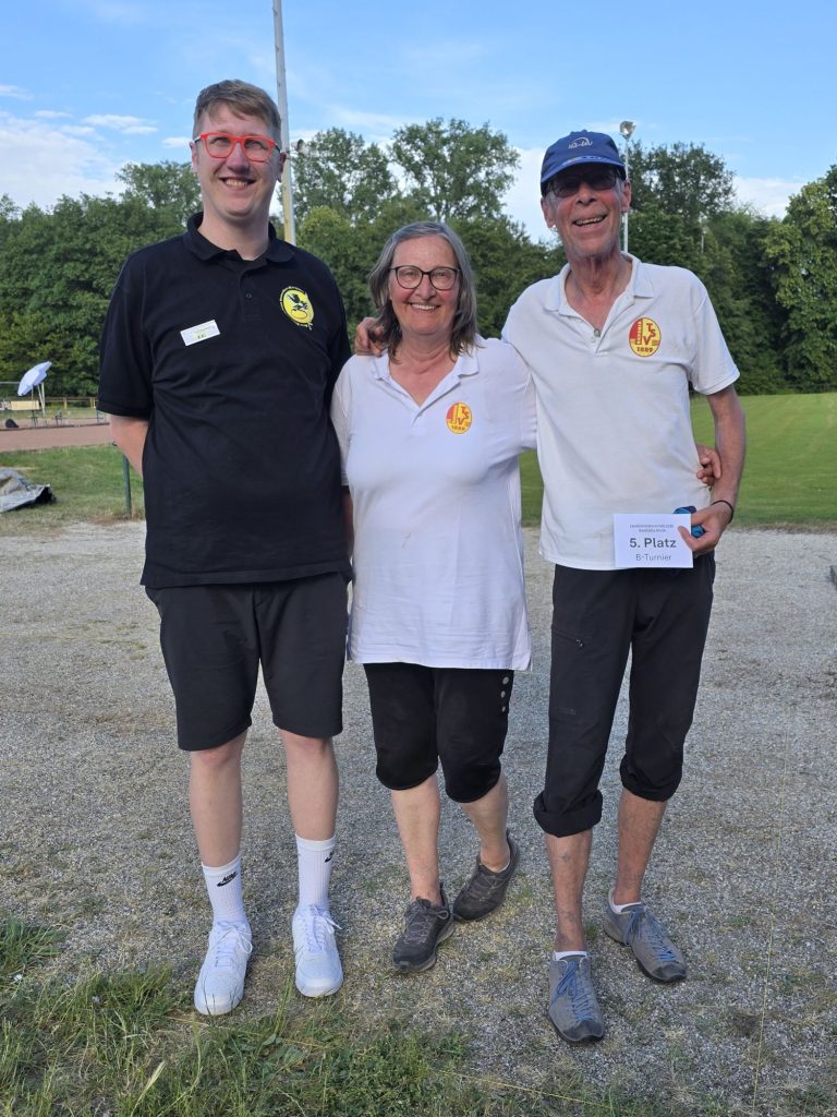 5. Platz B-Turnier: Elisabeth Kamrad / Joachim Kamrad (TSV Badenia Feudenheim) mit Turnierleitung: BBPV-Präsident Kai Kutsch (links)